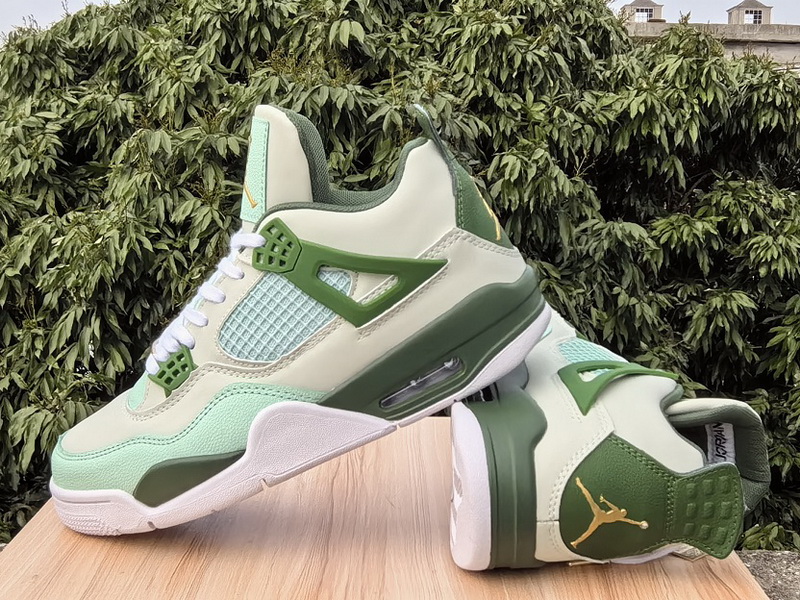 Air Jordan 4 Retro-012