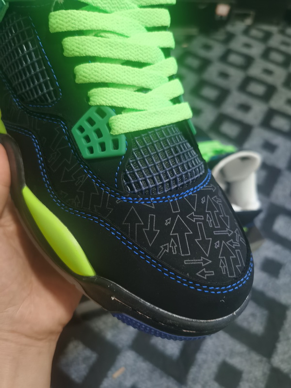 Air Jordan 4 Retro-023
