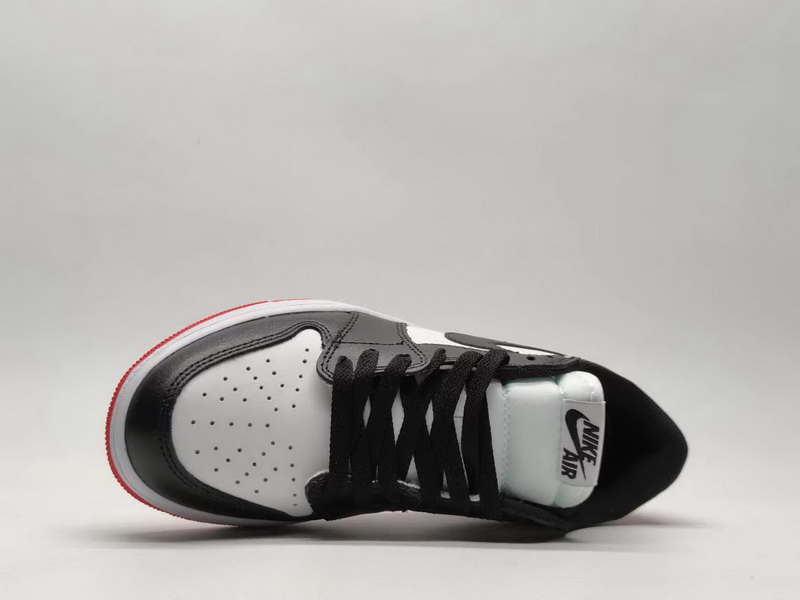 Air Jordan 4 Retro-032