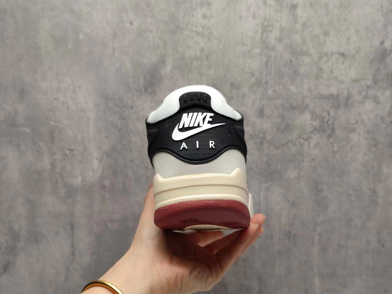 Air Jordan 4 Retro-035