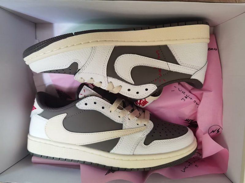 Nike Air Jordan 1 Low-008