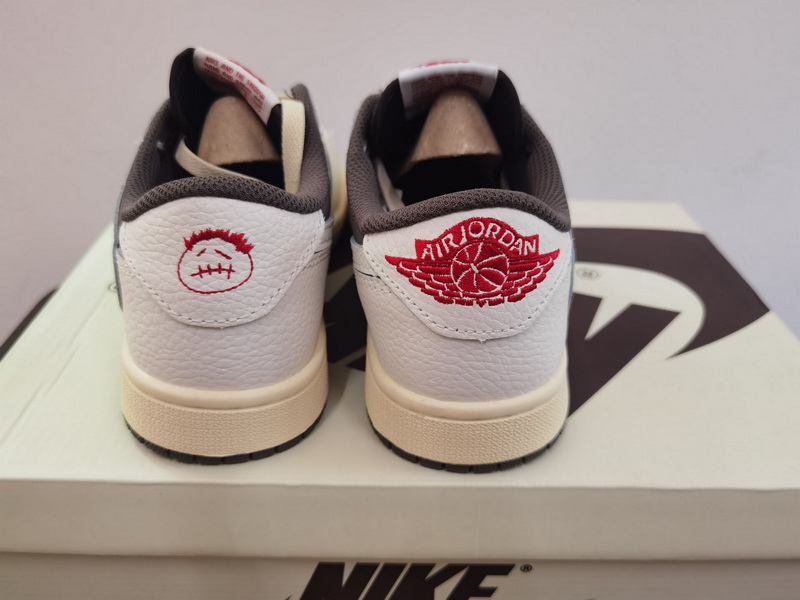 Nike Air Jordan 1 Low-008