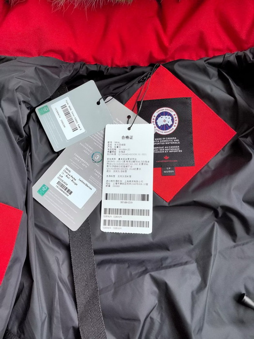 Can*a Go*e coat(women)-030