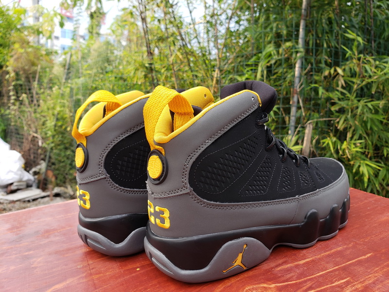 Air Jordan 9 Retro-010