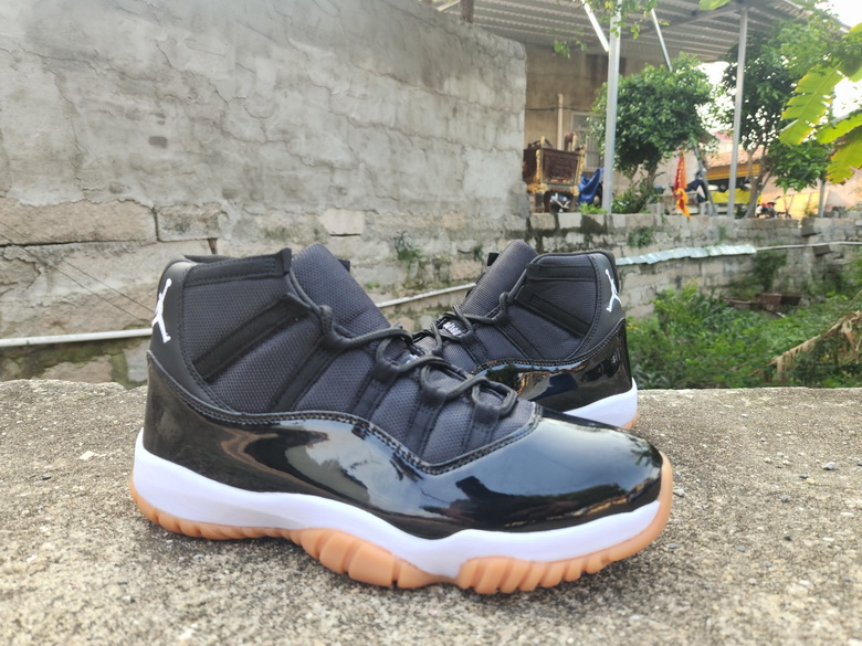 Air Jordan 11 Retro-017