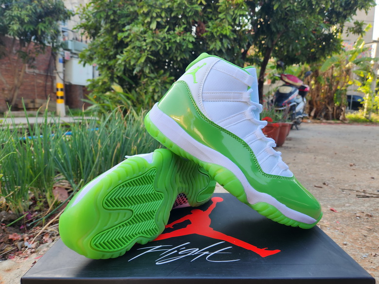 Air Jordan 11 Retro-044