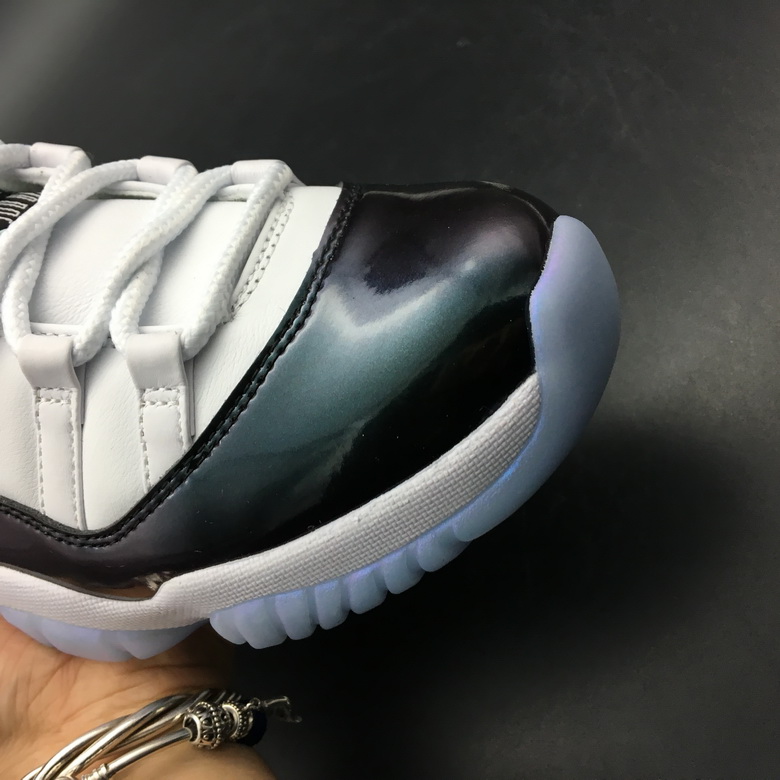 Air Jordan 11 Retro-054