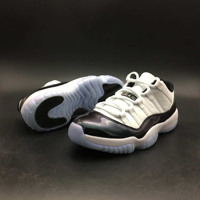 Air Jordan 11 Retro-054