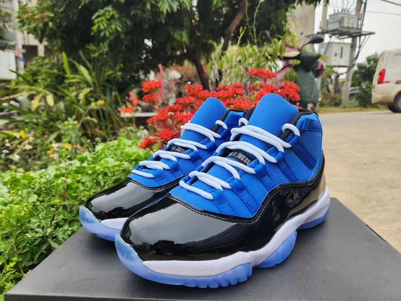 Air Jordan 11 Retro-063