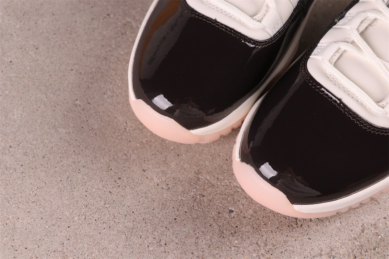 Air Jordan 11 Retro-071