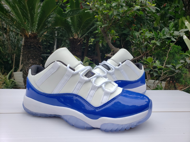 Air Jordan 11 Retro-077
