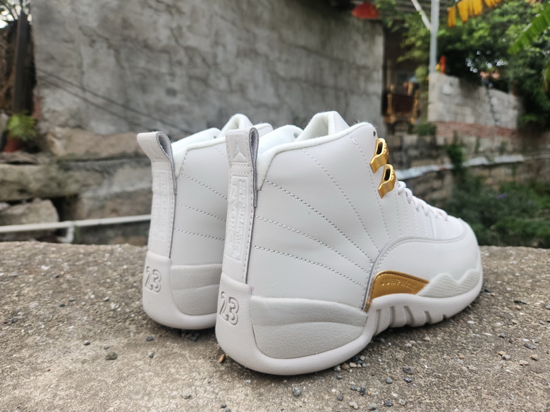Air Jordan 12 Retro-050
