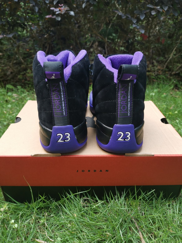 Air Jordan 12 Retro-075