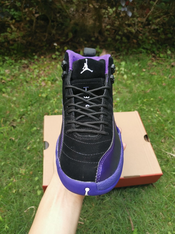 Air Jordan 12 Retro-075