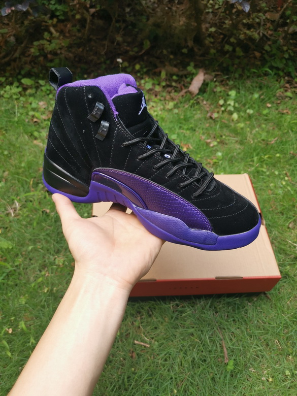 Air Jordan 12 Retro-075