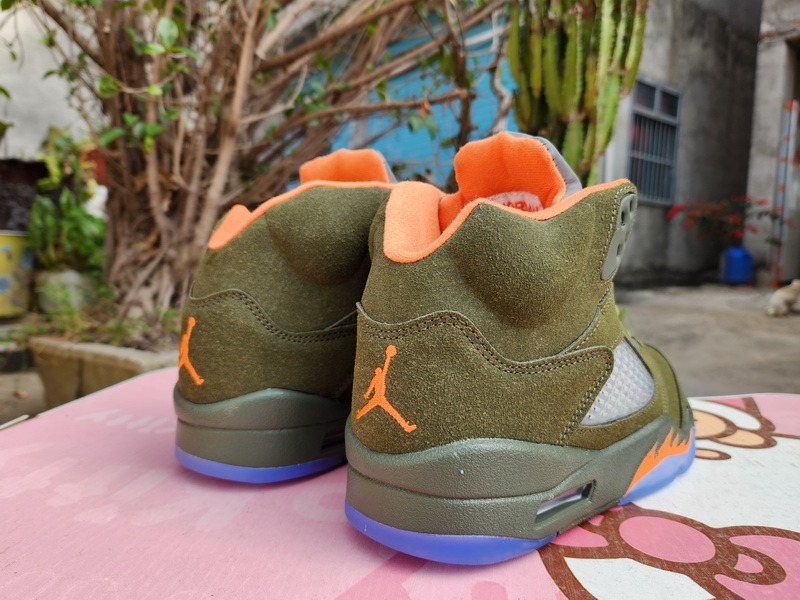 Air Jordan 5 Retro-046