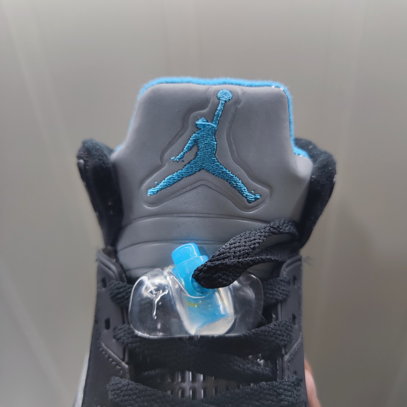 Air Jordan 5 Retro-054