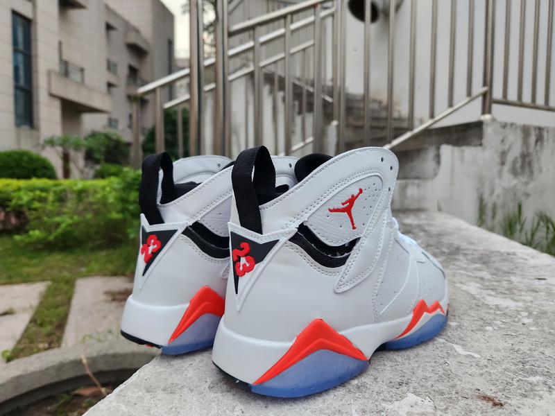 Air Jordan 7 Retro-010