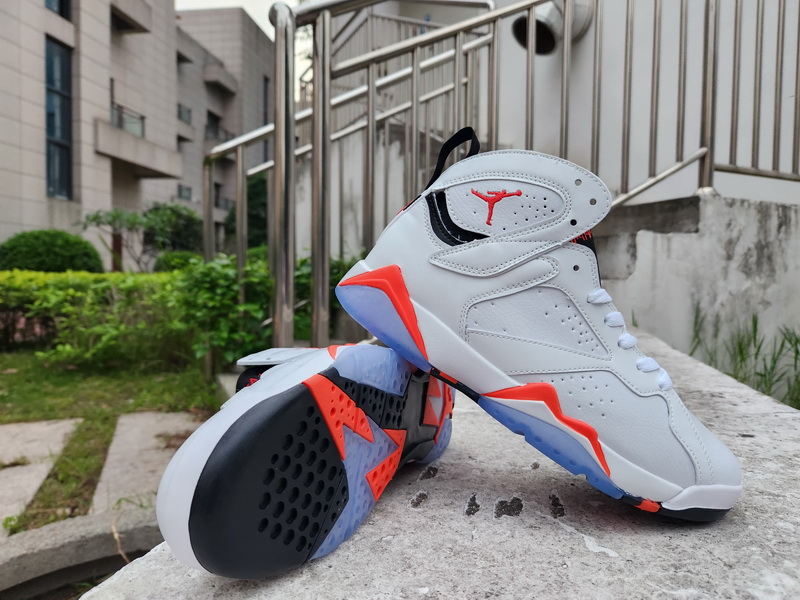 Air Jordan 7 Retro-010