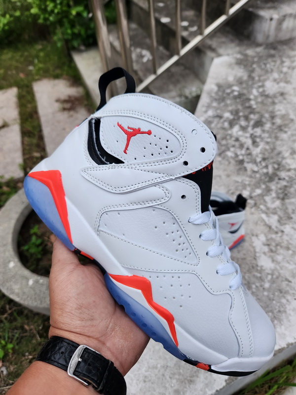 Air Jordan 7 Retro-010