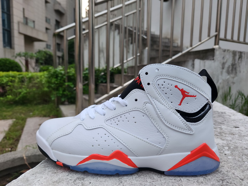Air Jordan 7 Retro-010