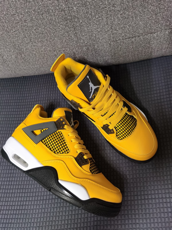 Air Jordan 4 Retro-070