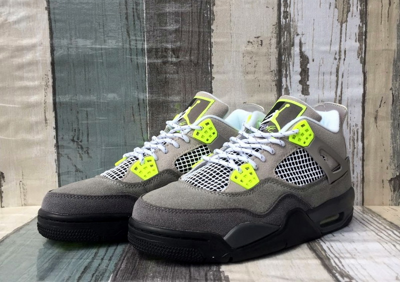 Air Jordan 4 Retro-107