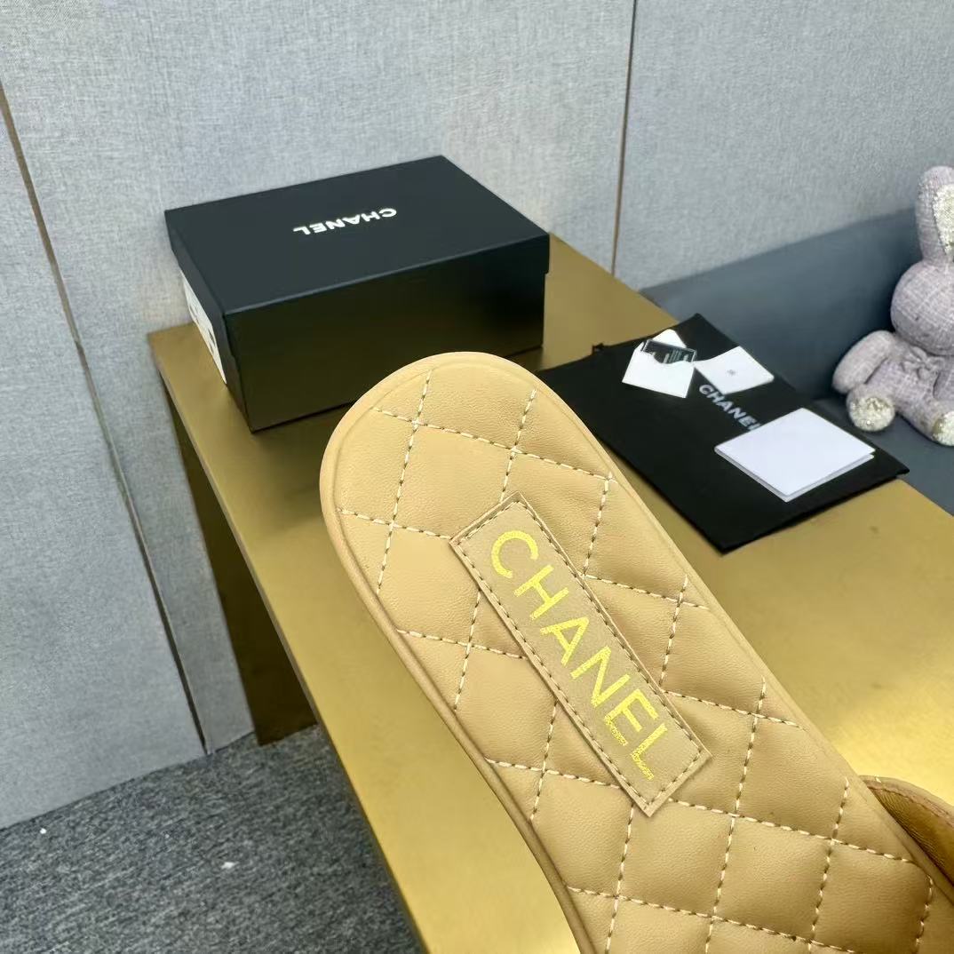 Ch*el slippers women(aaa)-011