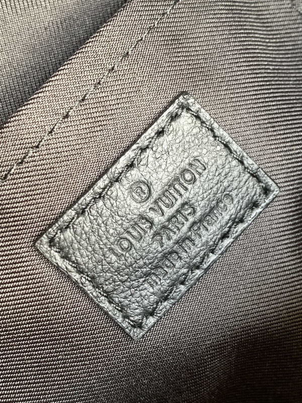 LV Backpack(AAA)-042