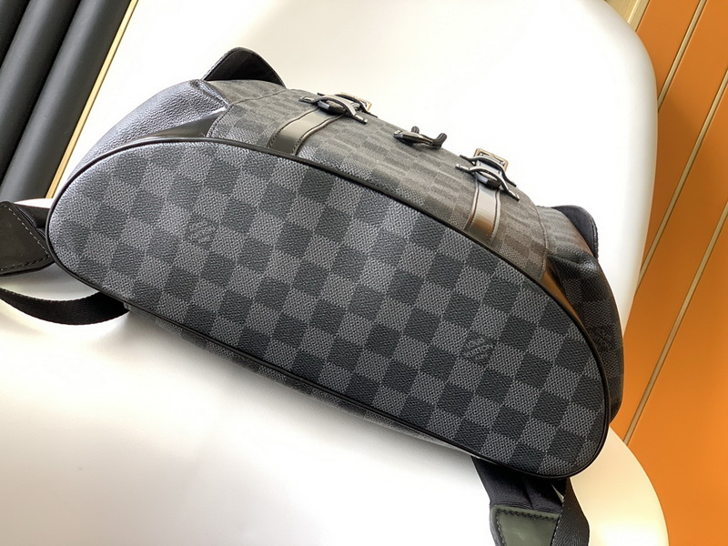 LV Backpack(AAA)-057
