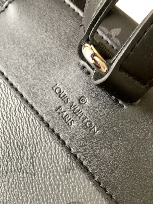 LV Backpack(AAA)-071