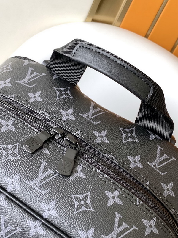 LV Backpack(AAA)-075