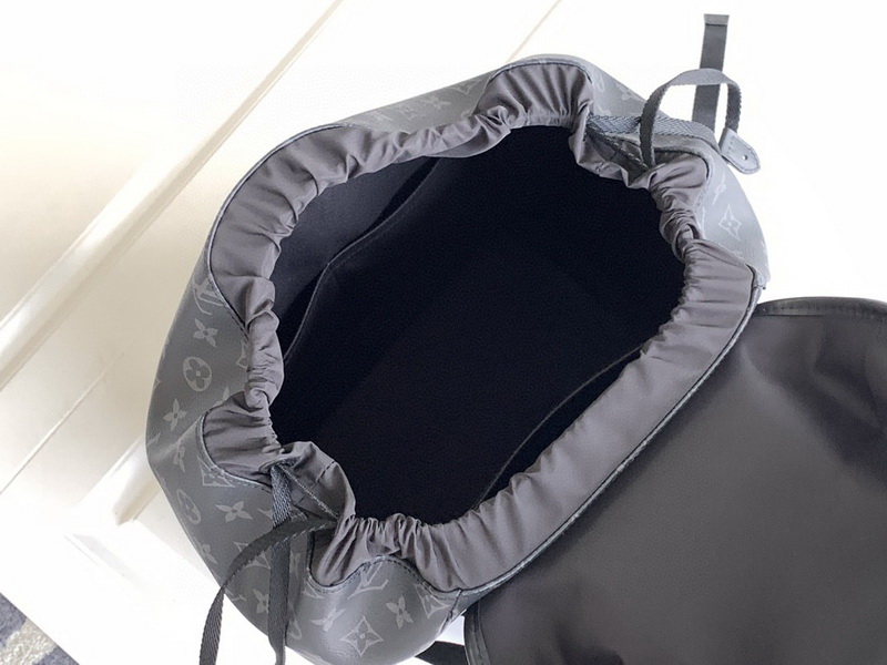 LV Backpack(AAA)-080