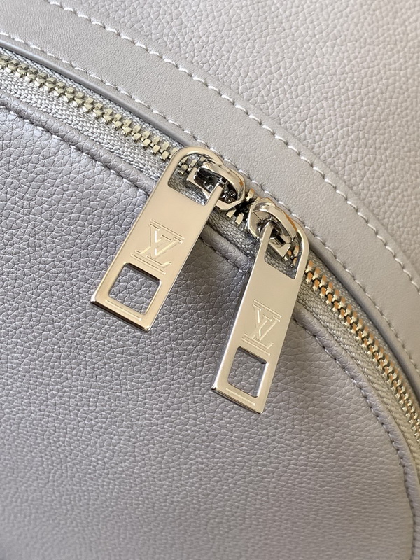 LV Backpack(AAA)-086