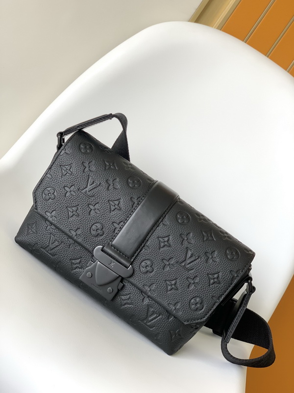 LV Handbags AAAA(Men)-157