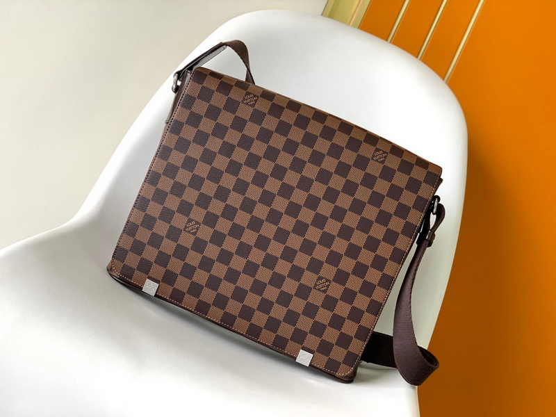 LV Handbags AAAA(Men)-200