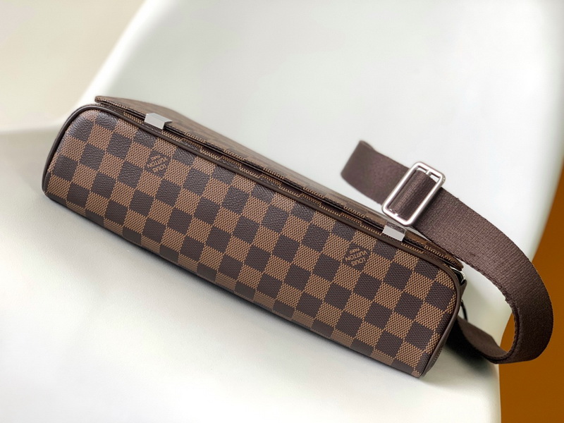 LV Handbags AAAA(Men)-200