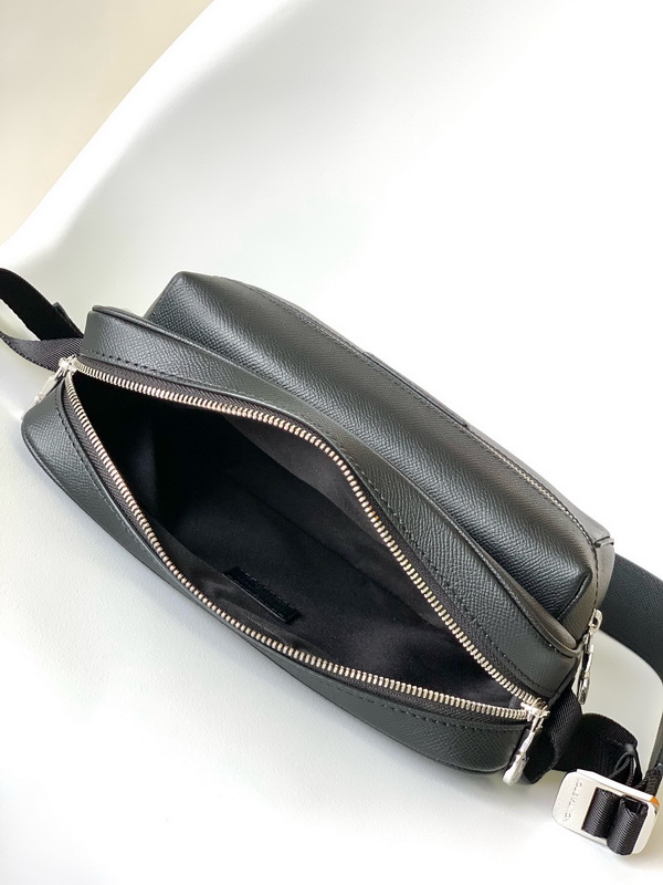 LV Handbags AAA(Men)-213