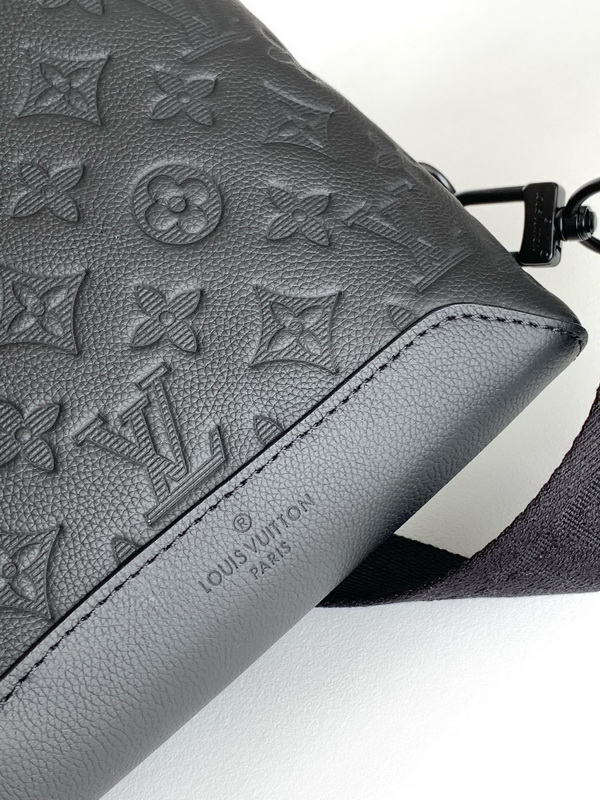 LV Handbags AAA(Men)-242