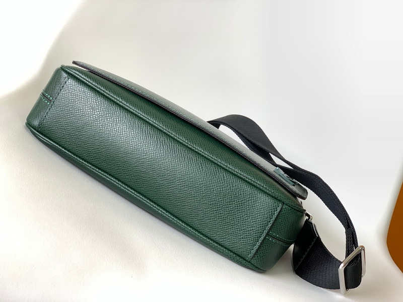 LV Handbags AAA(Men)-251