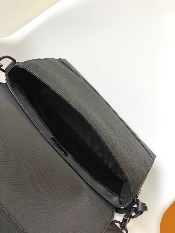 LV Handbags AAA(Men)-255