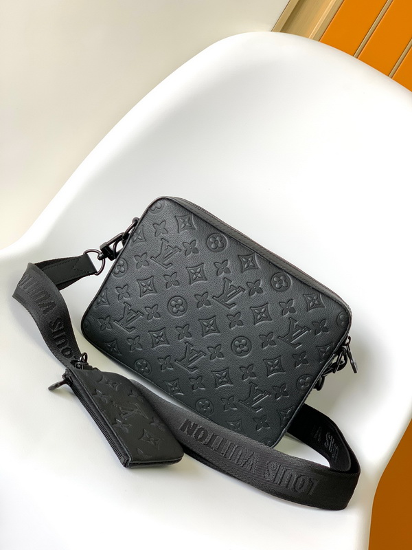 LV Handbags AAA(Men)-262