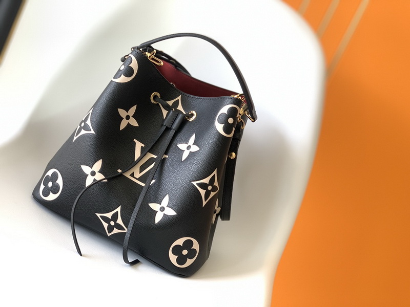 LV Handbags AAA(Women)-1027