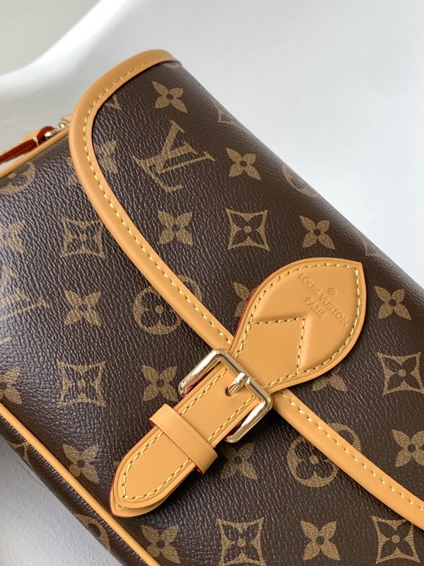 LV Handbags AAA(Women)-435
