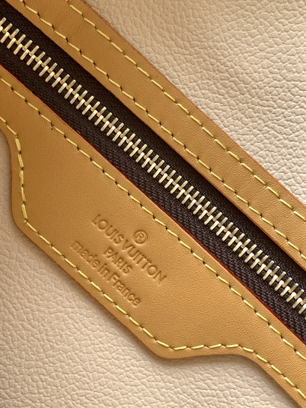 LV Handbags AAA(Women)-558