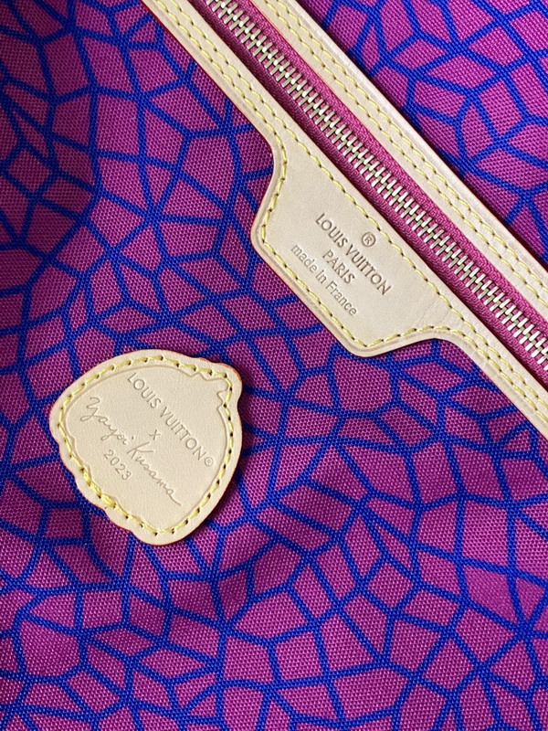 LV Handbags AAA(Women)-599