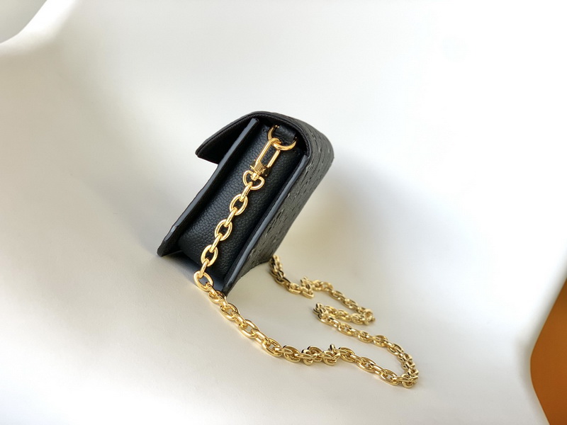 LV Handbags AAA(Women)-629