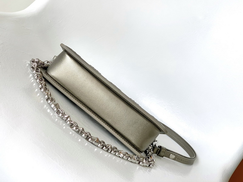 LV Handbags AAA(Women)-631