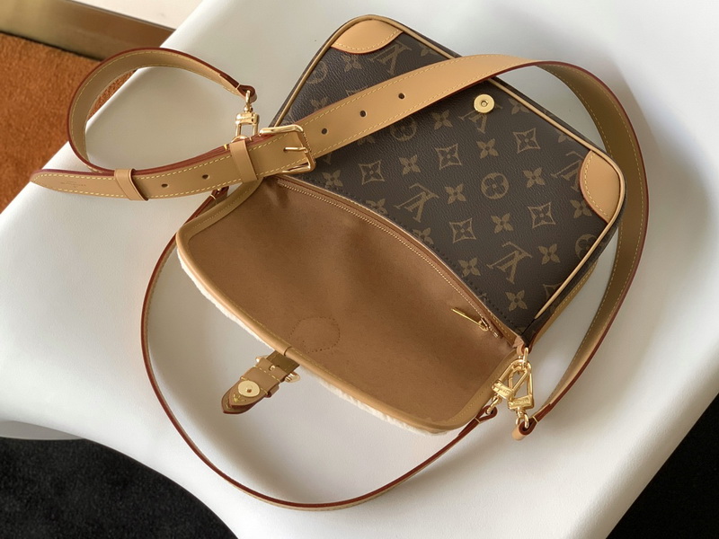 LV Handbags AAA(Women)-637