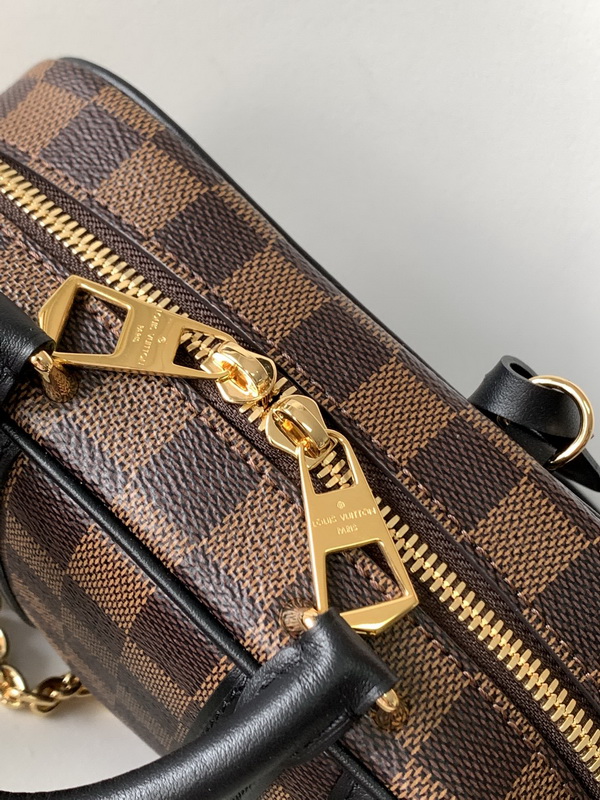 LV Handbags AAA(Women)-667